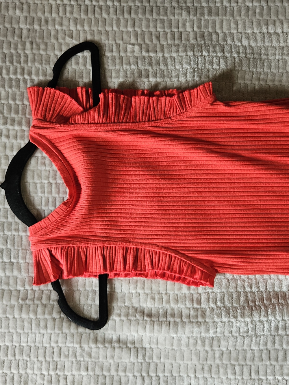 Zara Ribbed Ruffle Sleeve Dress - Picture 5 of 9